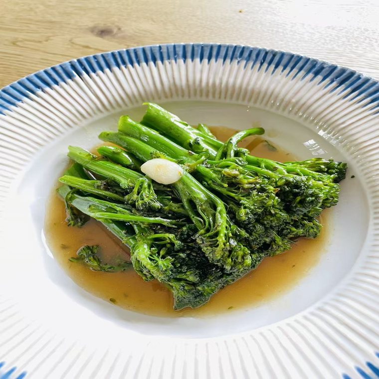 Gai lan in broth